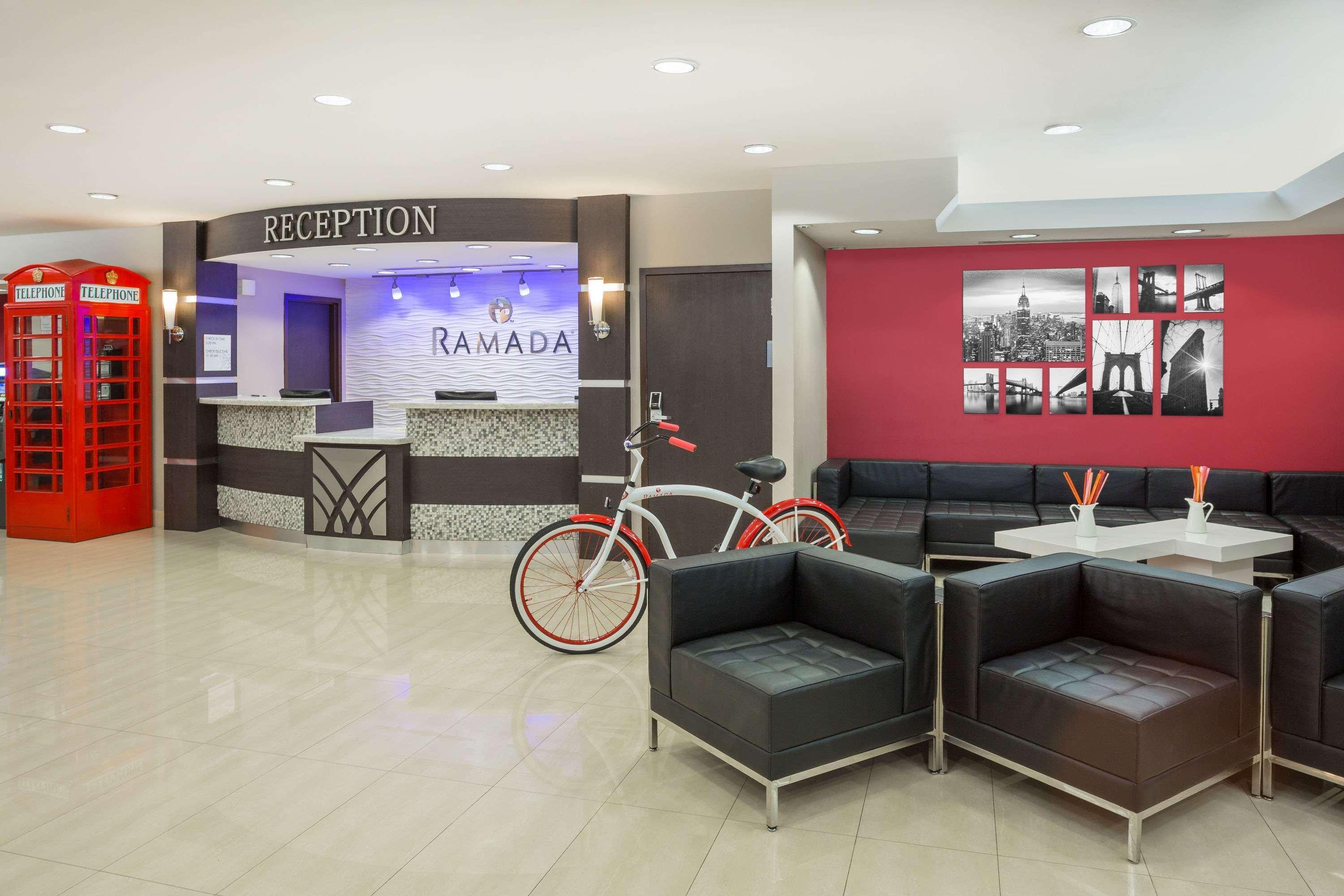 Ramada By Wyndham Miami Springs/Miami International Airport Hotel Exterior photo