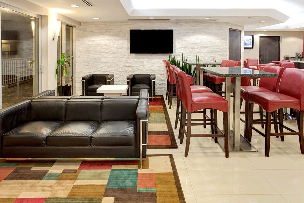Ramada By Wyndham Miami Springs/Miami International Airport Hotel Interior photo
